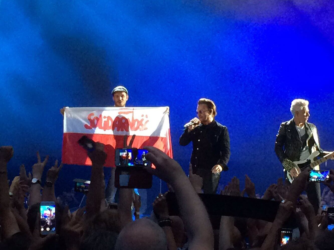 Bono z U2 wspiera Polaków (zobacz, co się działo na koncercie)