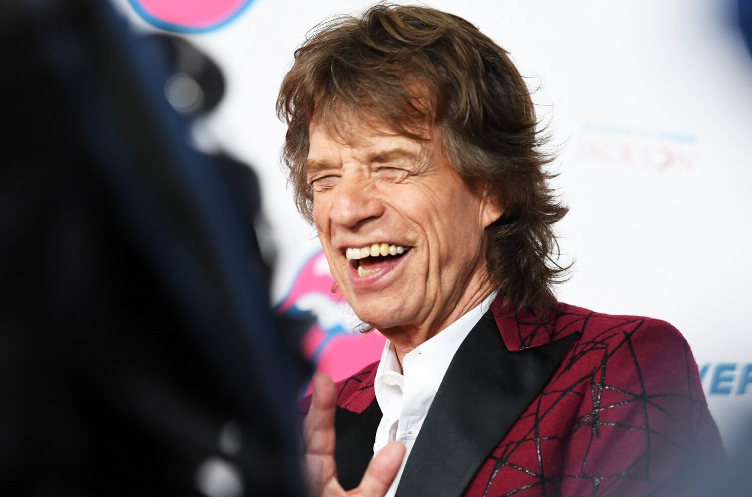 Mick Jagger: Luke Evans i Jemima Kirke w dwóch solowych klipach