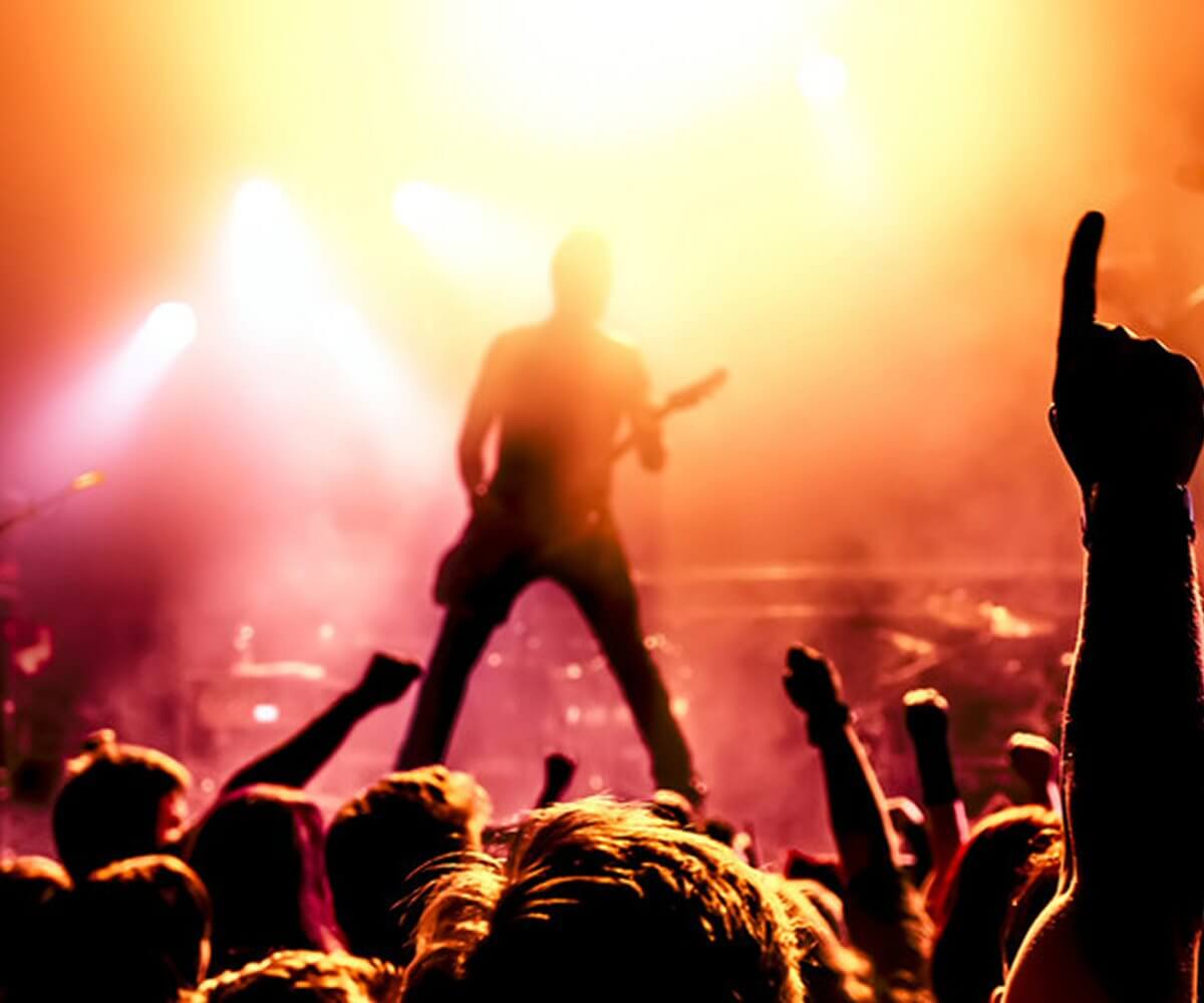 Muzycy Decapitated zostali oskarżeni o zbiorowy gwałt
