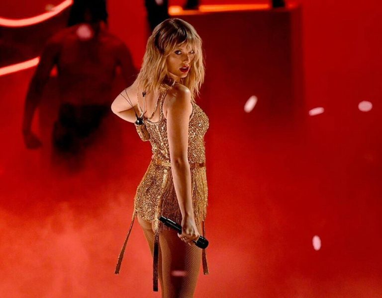 Taylor Swift przerywa karierę? Jej mama ma guza mózgu!