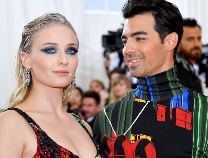 Sophie Turner ukrywa brzuszek ciążowy? Joe Jonas pokazał urocze zdjęcie
