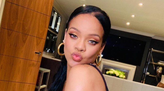 Rihanna w Walentynkowej bieliźnie! Zapragniecie ją dostać (FOTO)