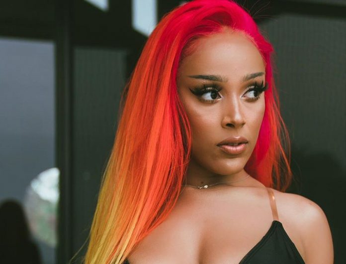 Doja Cat wdzięczy się w bikini. Niewiele pozostawiła wyobraźni! (FOTO) Doja Cat wdzięczy się w bikini. Niewiele pozostawiła wyobraźni! (FOTO)
