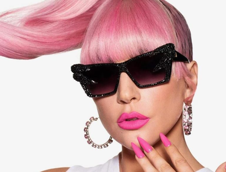 Lady Gaga mówi o GŁUPIEJ MIŁOŚCI. Gwiazda zaskoczyła fanów!