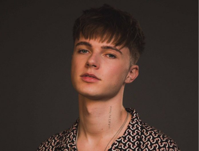 HRVY prezentuje gospelową wersję singla „Me Because of You”