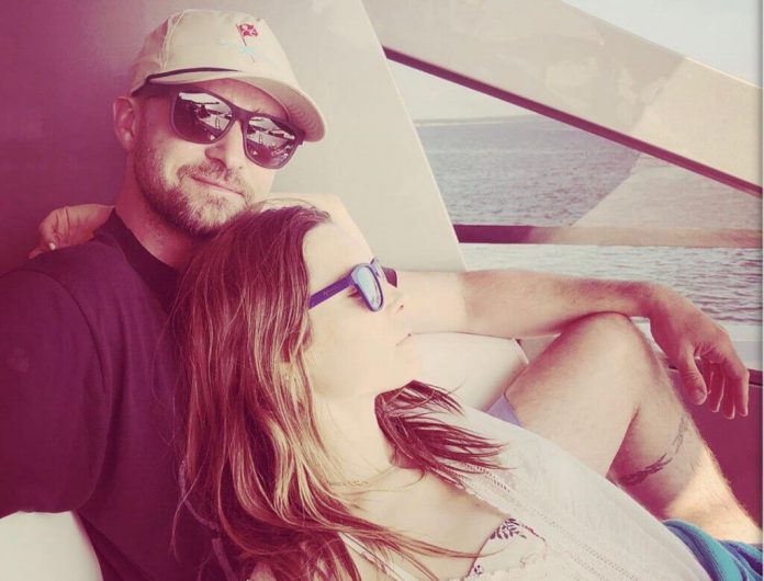 Justin Timberlake się dystansuje