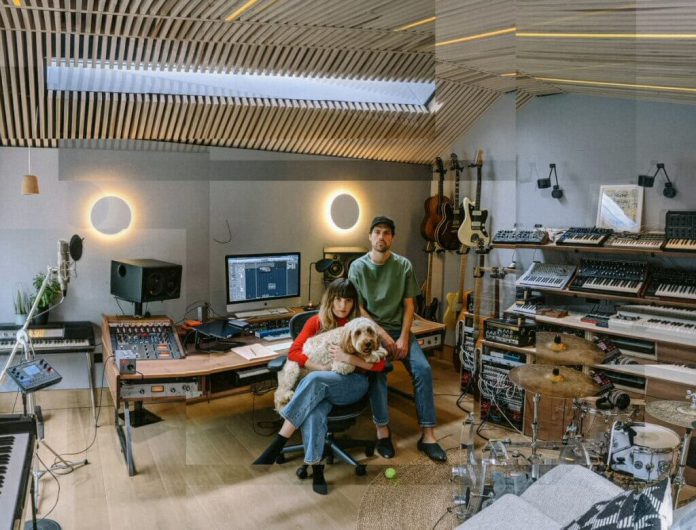 Oh Wonder dodają otuchy w ramach „Home Tapes”