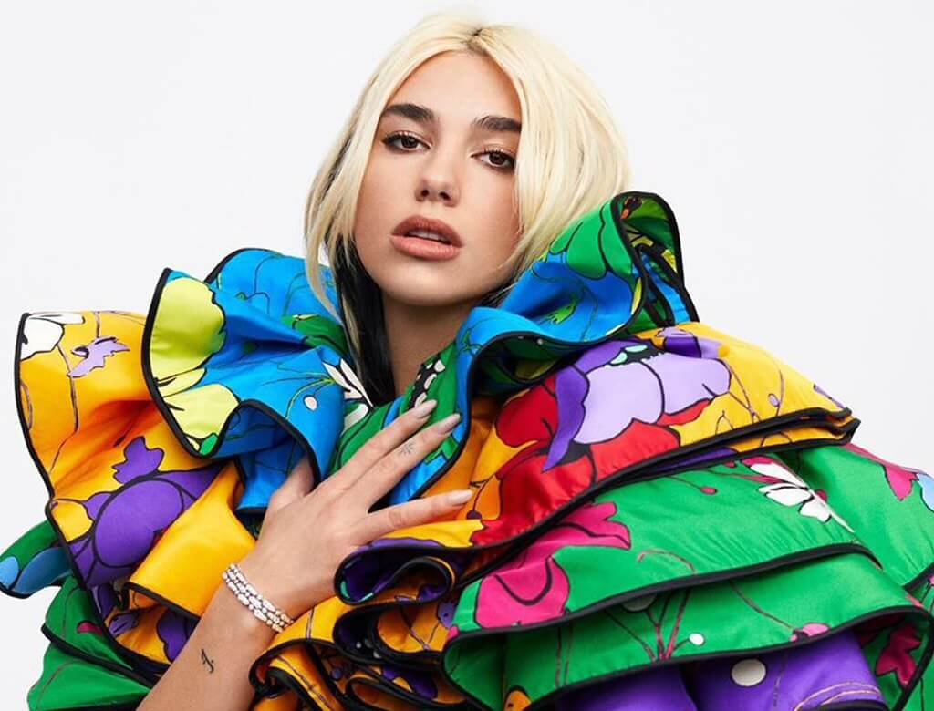 Dua Lipa bez ubrania z kolorową cekinową gitarą! Takiej jej nie widzieliście (FOTO)