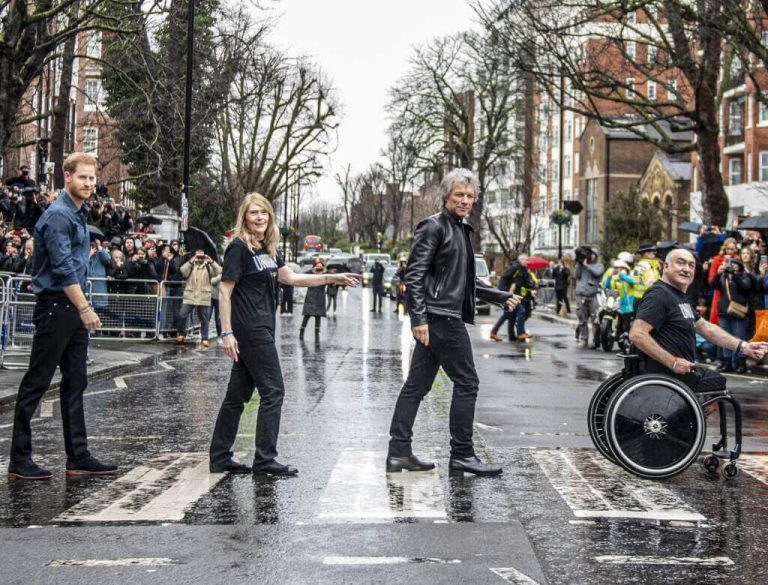 Bon Jovi, książę Harry i chór Invictus Games Choir w nowej wersji „Unbroken”