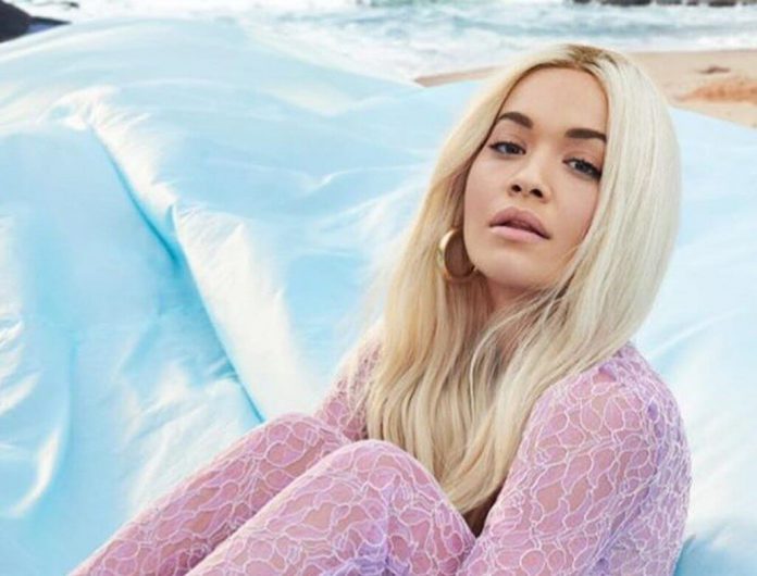 Rita Ora w MINIATUROWYM