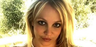 Britney Spears prezentuje nową fryzurę w bikini! Wygląda jak Ariana Grande?