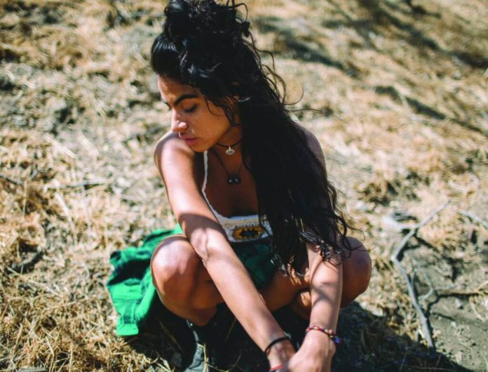 Jessie Reyez z mocnym klipem do „Intruders”