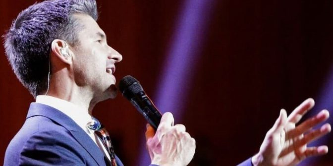 Matt Dusk powraca z wakacyjnym singlem „Summer Wind”