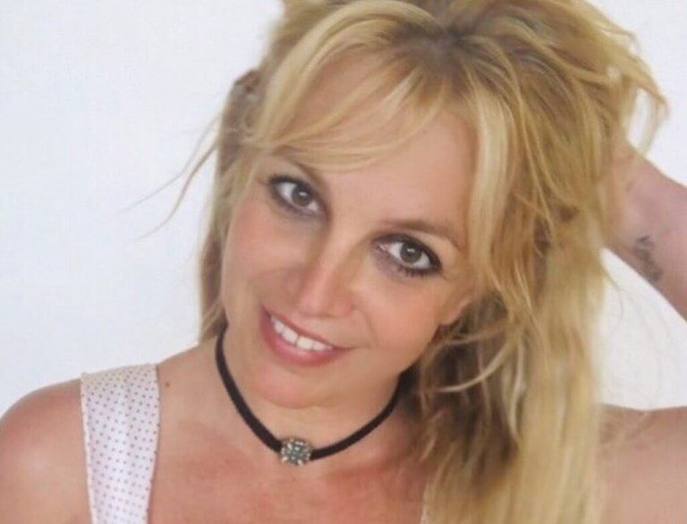 Britney Spears wygina śmiało ciało do piosenki Nelly Furtado i Billie Eilish. Musicie to zobaczyć!