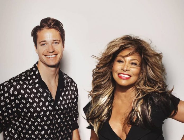 80-letnia Tina Turner wygląda oszołamiająco! Kygo odświeża jej przebój „What’s Love Got To Do With It”