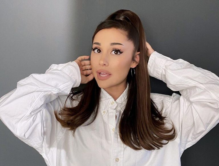 Ariana Grande pozuje w bikini. Zdjęcia robią furorę w sieci!