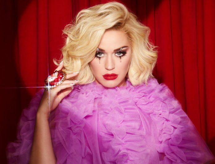 Katy Perry prezentuje kolejną nowość „What Makes A Woman”