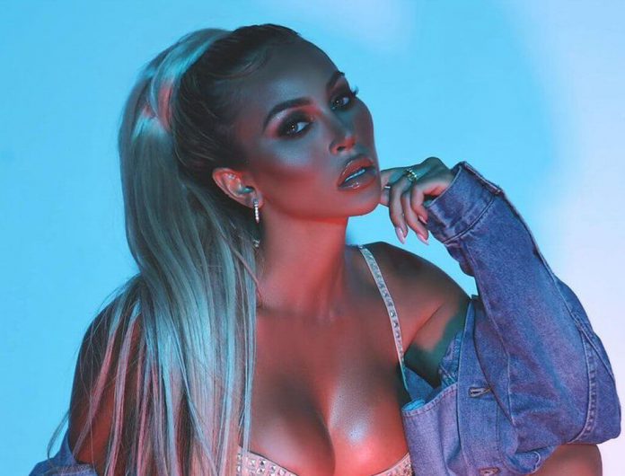 Modelka Khloe Terae