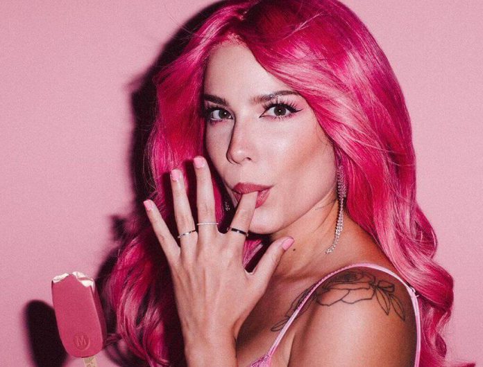 Halsey znowu zaskoczyła!