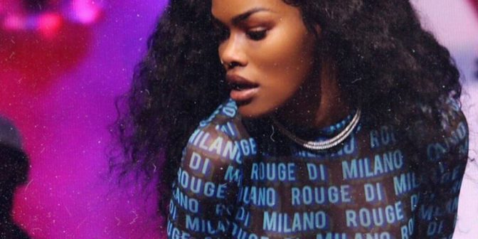 Teyana Taylor w bikini. Pochwaliła się figurą miesiąc po porodzie