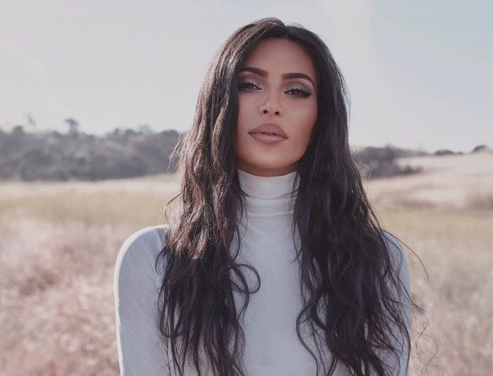 Pijana Kim Kardashian zaszalała! „Nie widziałam cię w takim stanie” - pisze przyjaciółka