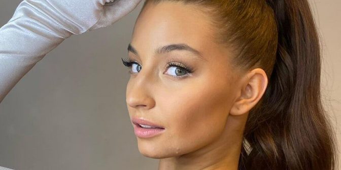Julia Wieniawa chwali się ciałem w bikini! Widok zapiera dech w piersiach
