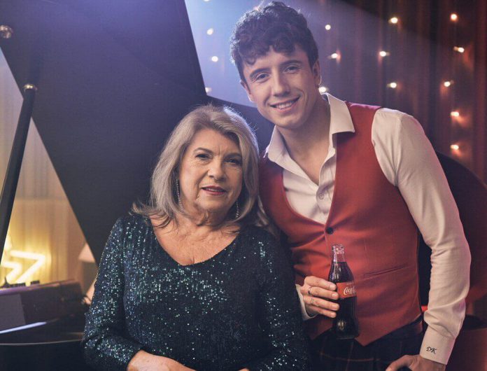 Krystyna Prońko i Dawid Kwiatkowski w nowej piosence świątecznej Coca-Cola