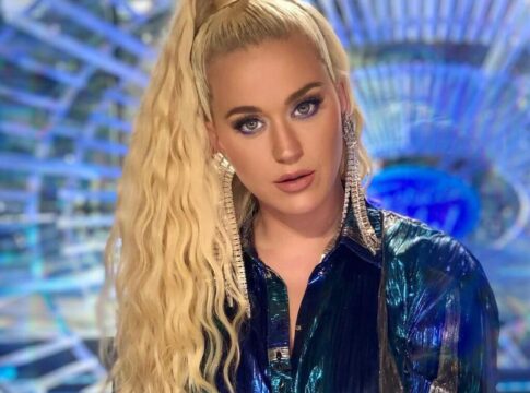 Katy Perry przebrała się bożonarodzeniową choinkę!