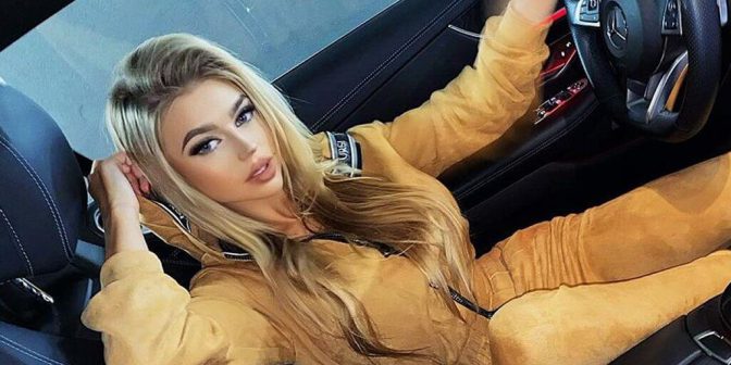 Gwiazda disco polo w domowych pieleszach. Pokazała za dużo? (FOTO)