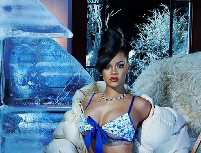 Rihanna w świątecznej kampanii reklamowej Savage X Fenty!