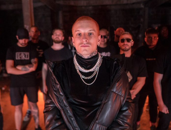 Smolasty rozlicza się z popem: „Byłem można powiedzieć niewolnikiem paru przebojów”