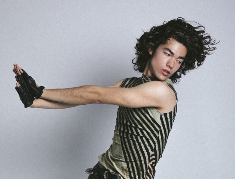 Conan Gray prezentuje klip do „Overdrive”