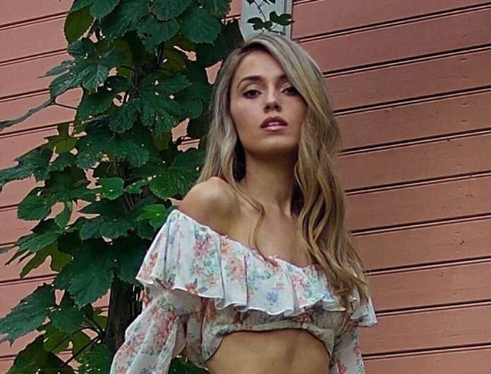 Napisała wielki hit dla Avy Max. Teraz Mimoza prezentuje „Young Queen”
