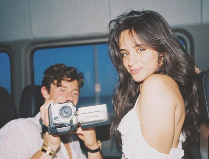 Camila Cabello i Shawn Mendes dzielą się czułym ujęciem. Miłość kwitnie?