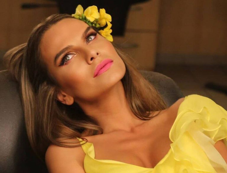 Rumuńska gwiazda disco polo pozuje w sypialni. Zobacz, jak nieodparty występ dała Anna Lesko