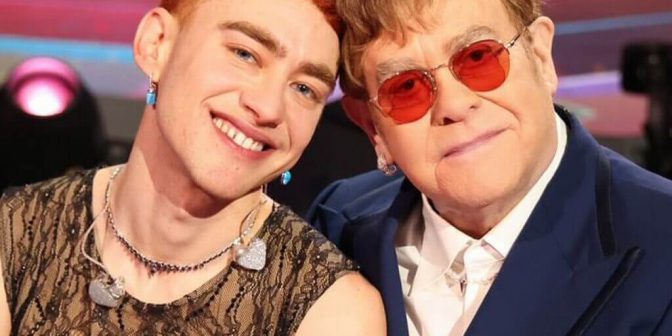 Rewelacyjny występ: Elton John i Years & Years w piosence „It’s a Sin”