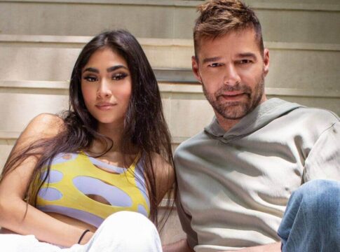 Ricky Martin i Paloma Mami porywają do tańca w „Qué Rico Fuera”