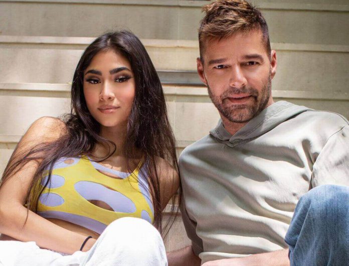 Ricky Martin i Paloma Mami porywają do tańca w „Qué Rico Fuera”