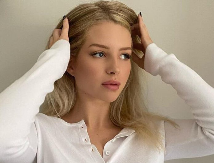 Lottie Moss pozuje bez bikini!