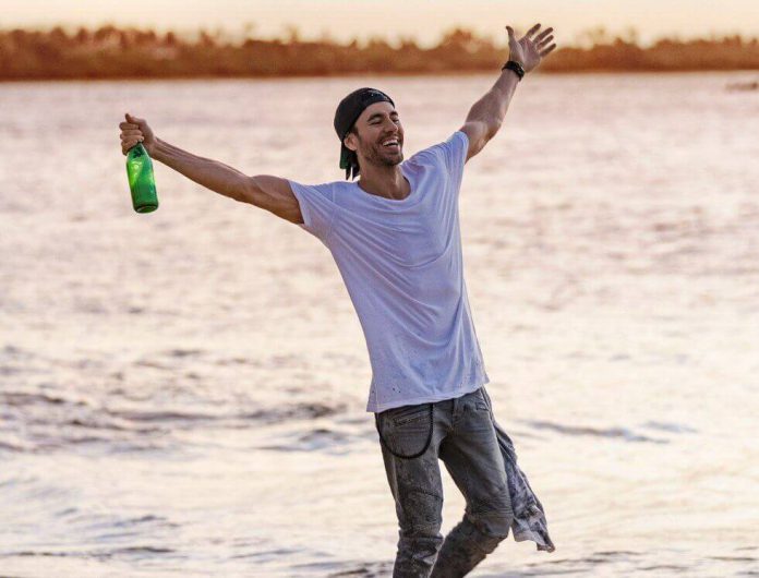 Enrique Iglesias powraca z gwiazdą reggaetonu