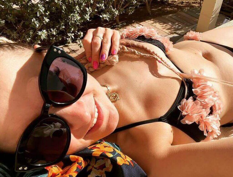 Gwiazda disco polo wypoczywa w Egipcie. Magda Narożna śmiało pozuje w bikini!