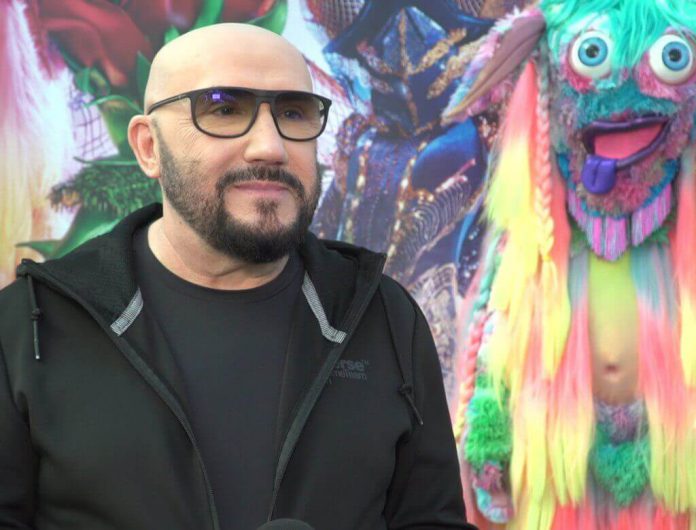 „Mask Singer”: Grzegorz Skawiński przerywa milczenie: Ten program nie ma wartości intelektualnych