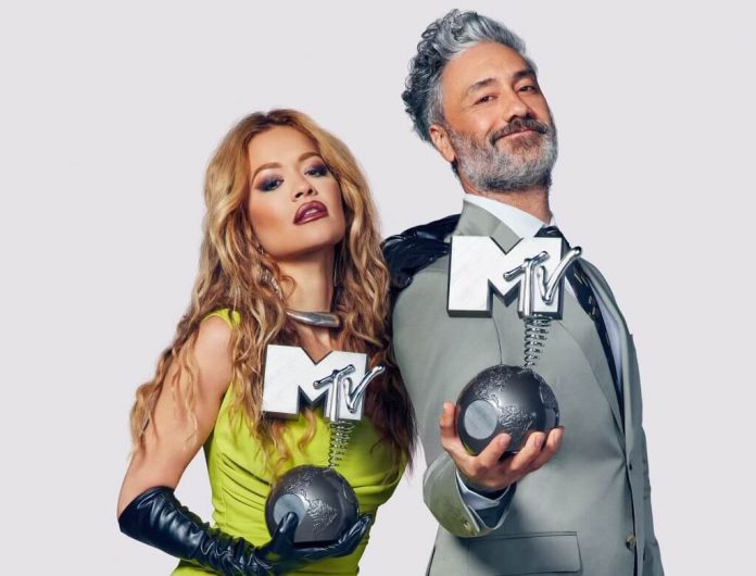 MTV EMA 2022: Galę poprowadzą Rita Ora i Taika Waititi. Na scenie wystąpią m.in. Stormzy, Gayle, Kalush Orchestra i OneRepublic