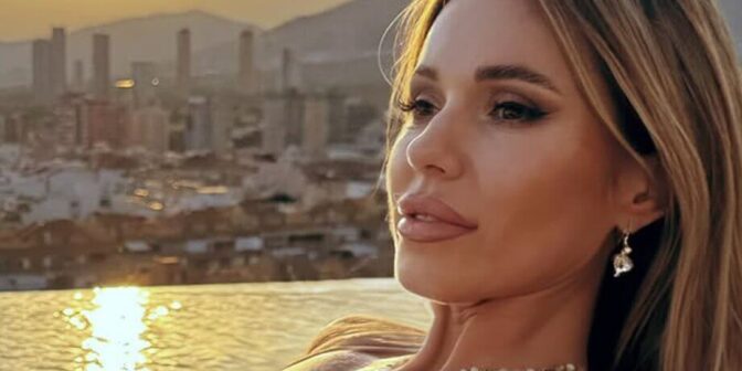 Doda w bikini na Costa Brava! Artystka zachwyca figurą i humorem w nagraniu z tarasu