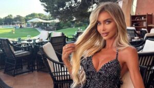 Julia Dybowska w bikini na jachcie miliardera! Fani zaniemówili na widok jej ekstremalnie szczupłej sylwetki