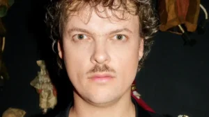 Błażej Król w najodważniejszym wyznaniu kariery. Nowy album już dostępny!