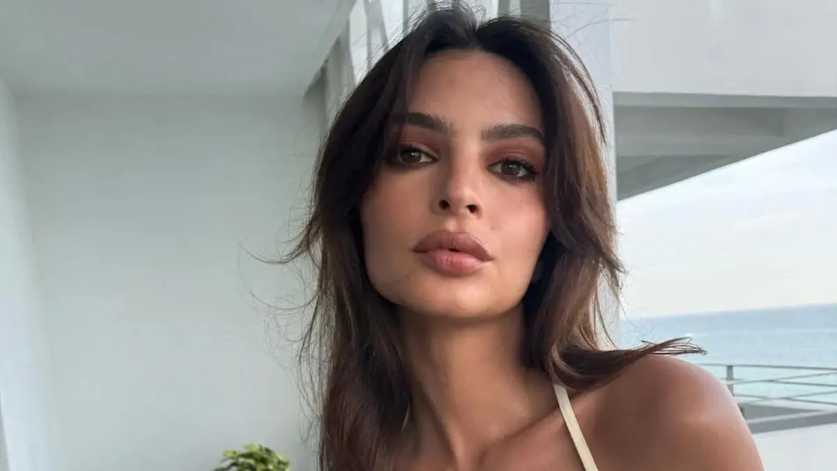 Emily Ratajkowski rozebrała się do rosołu w odważnej sesji