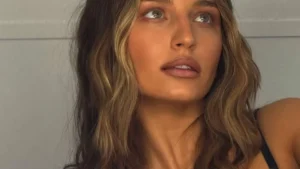 Julia Wieniawa w koronkowych rajstopach podbiła Instagram