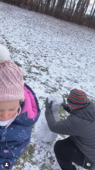 Królikowski pokazał rodzinne nagrania ze śniegu