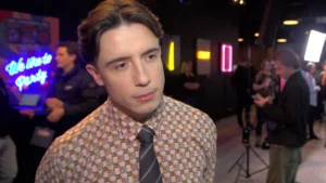 Dawid Kwiatkowski UCIEKA z social mediów!